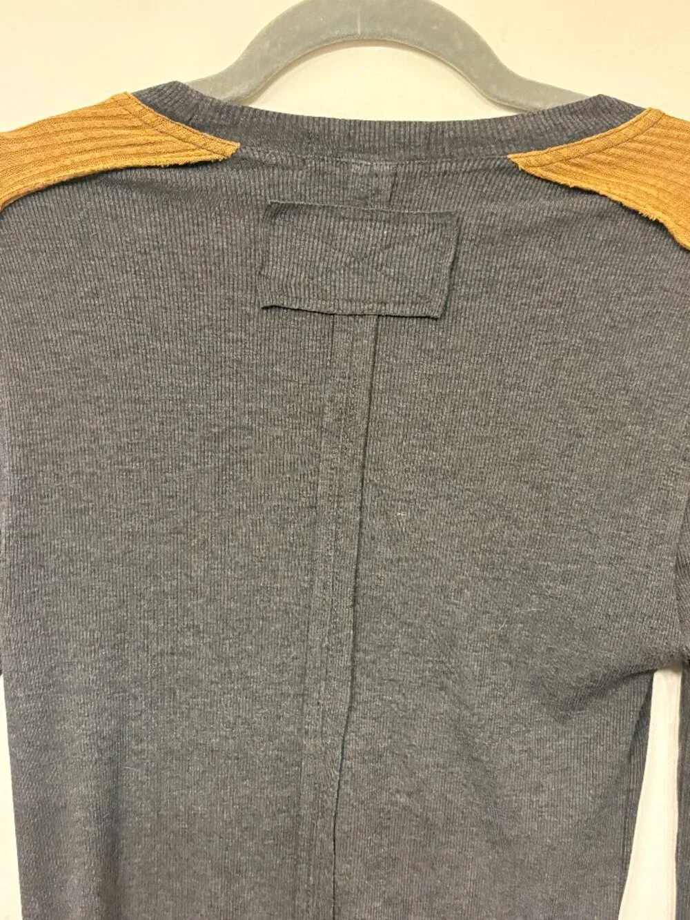 Natural Life Dark Gray and Mustard Yellow Long Sleeve Shirt Size Medium - Picture 3 of 5